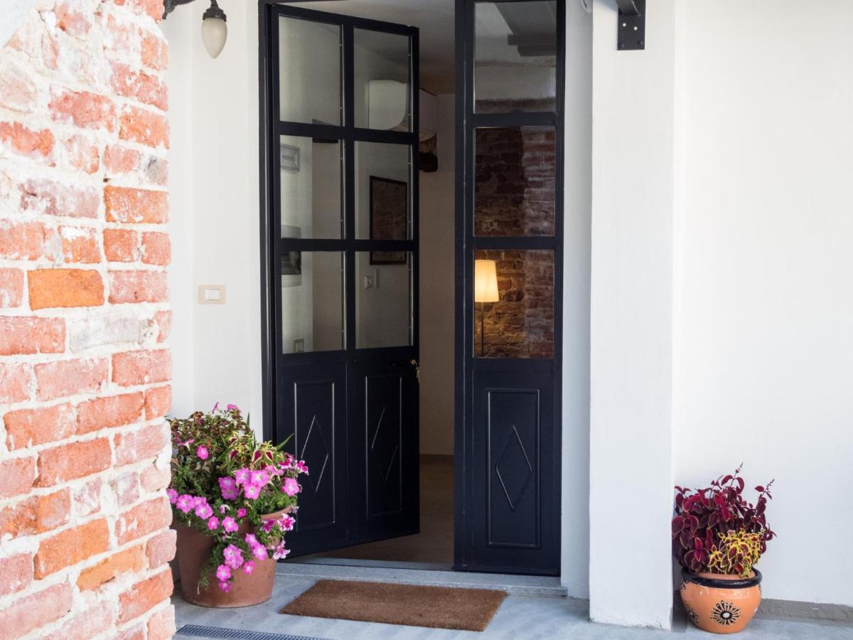 La Tintoria Suites Asti Luaran gambar